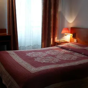 2* Отель Pax 18e