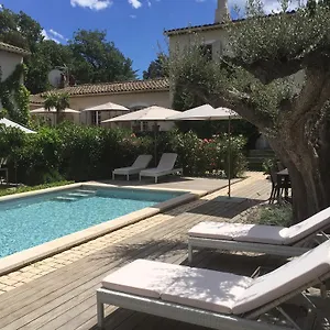 https://villa-la-begude.fr-provencehotel.com