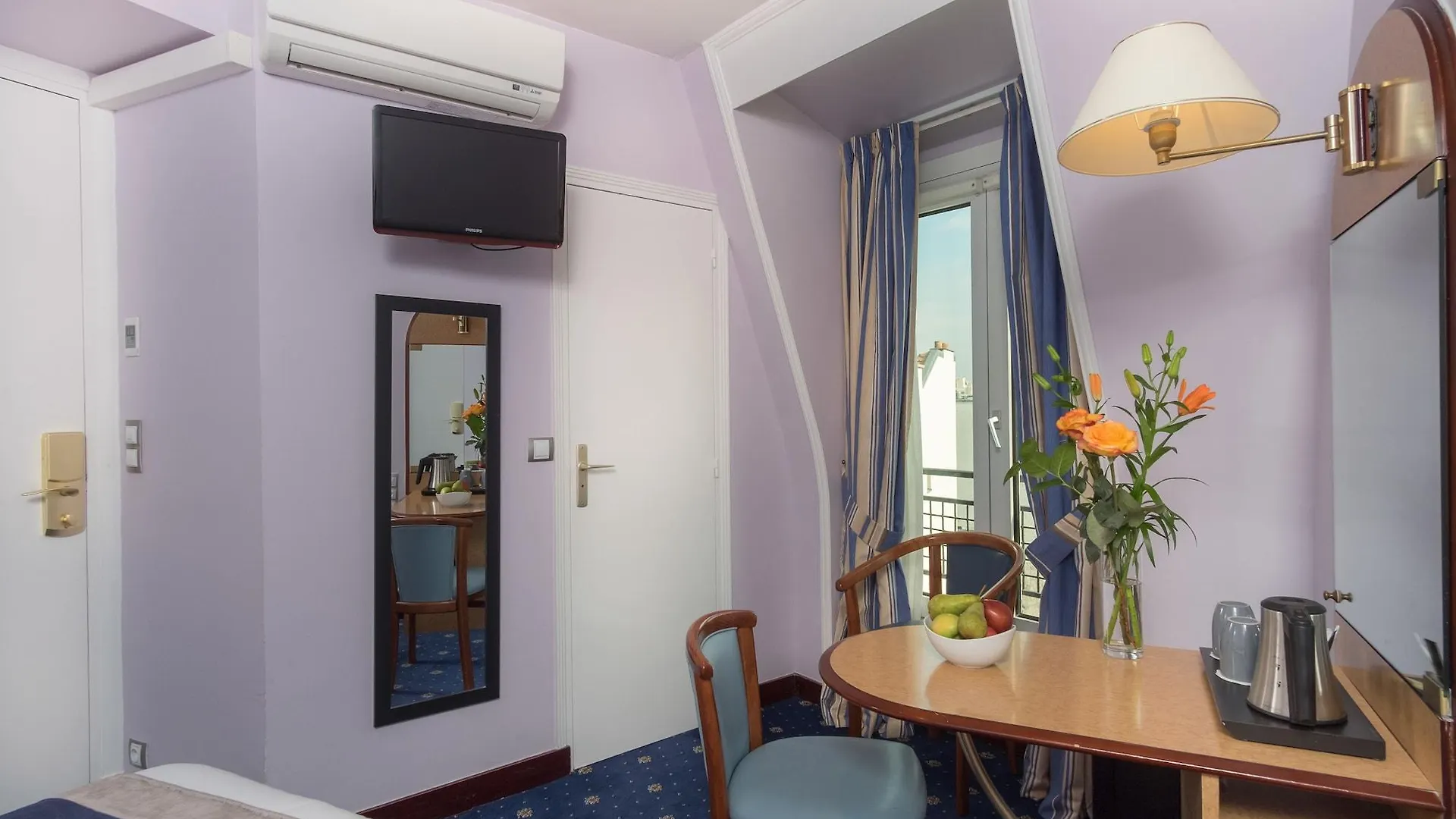 Virgina Hotel Paris 3*,