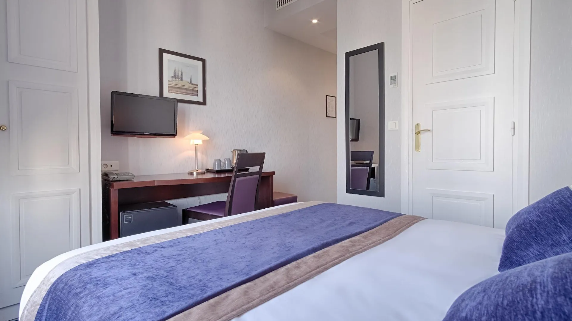 Virgina Hotell Paris